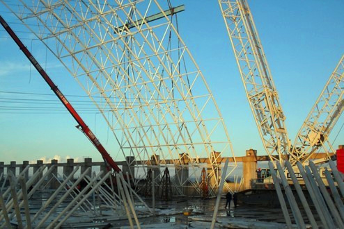 那曲枝江五柳树市场北大门网架工程